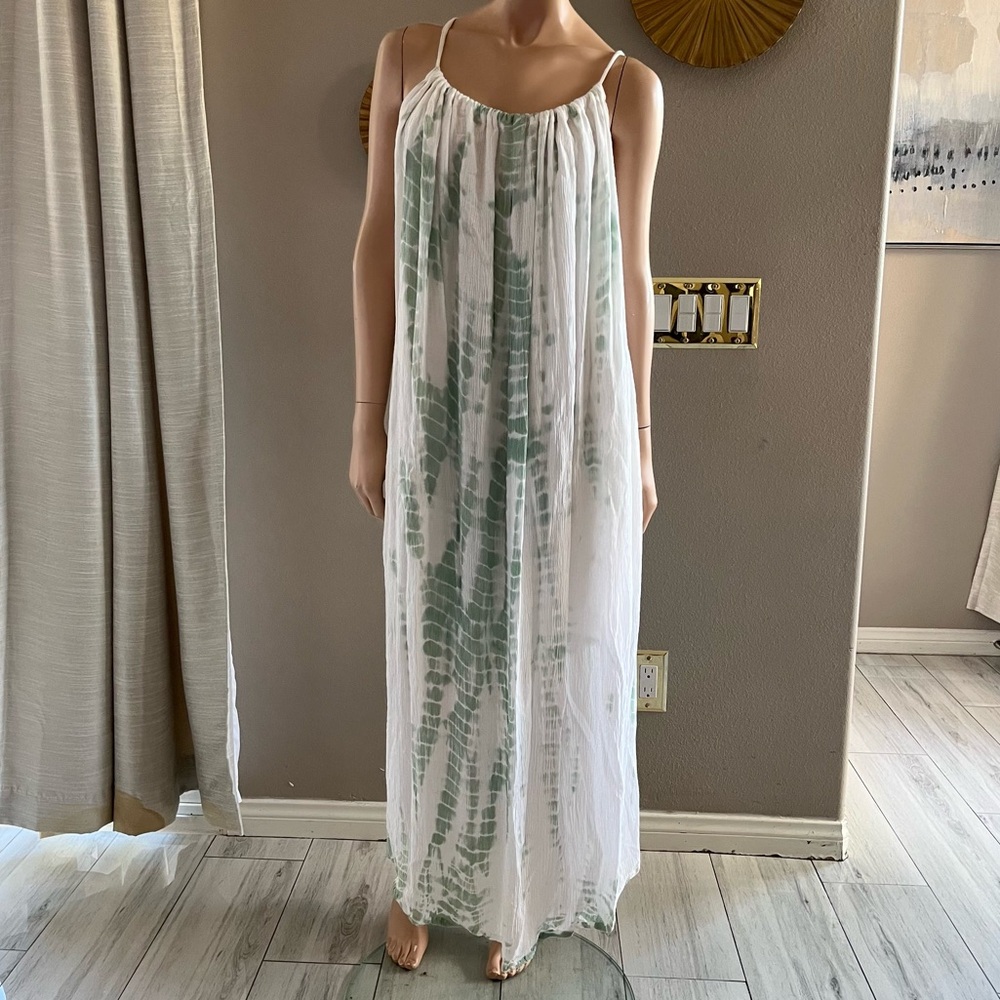 Elegant White and Green Maxi Dress